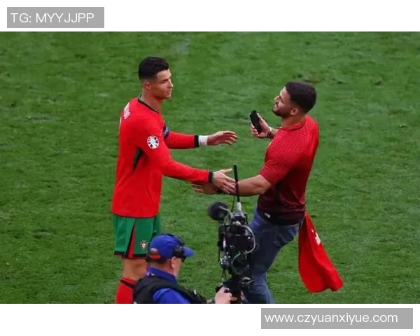 足球明星迷弟的精彩瞬间与迷人风采全景展示图集 足球明星迷弟的精彩瞬间与迷人风采全景展示图集